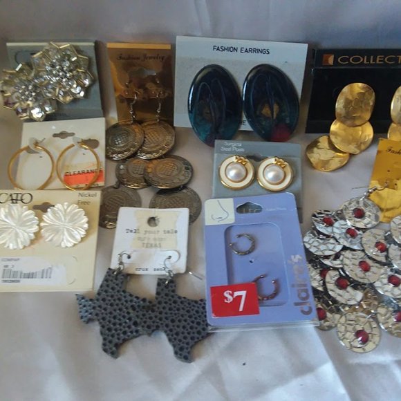 Jewelry - EARRINGS Lot of 10 pair's